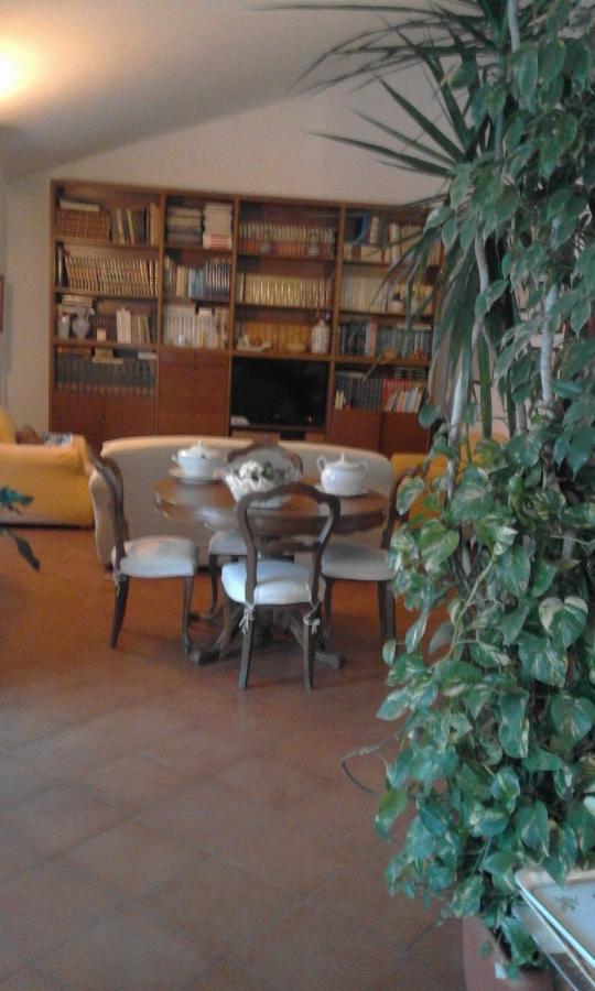 B&B "Angela " Plasencia Exterior foto