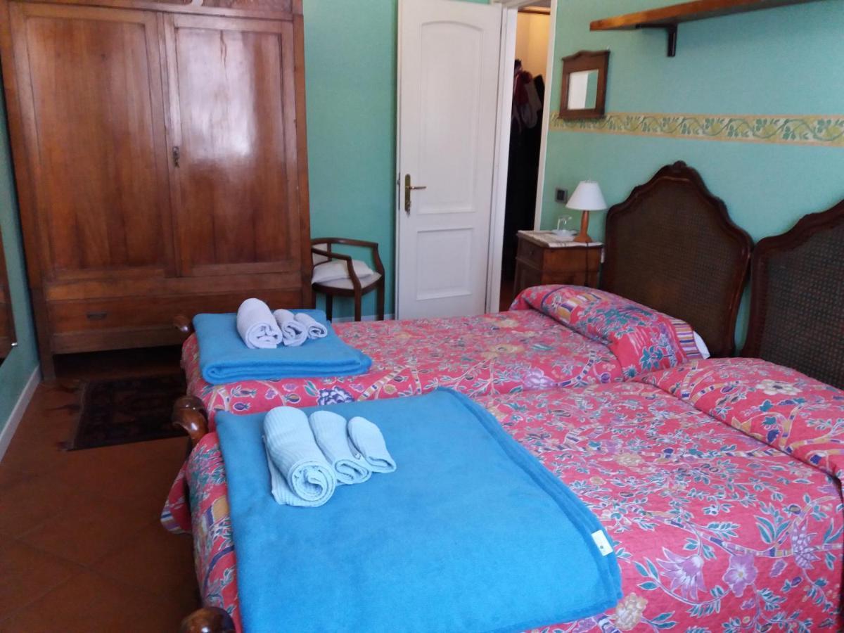 B&B "Angela " Plasencia Exterior foto